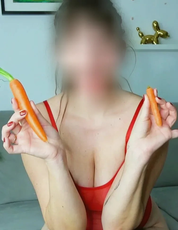 Sara, 39